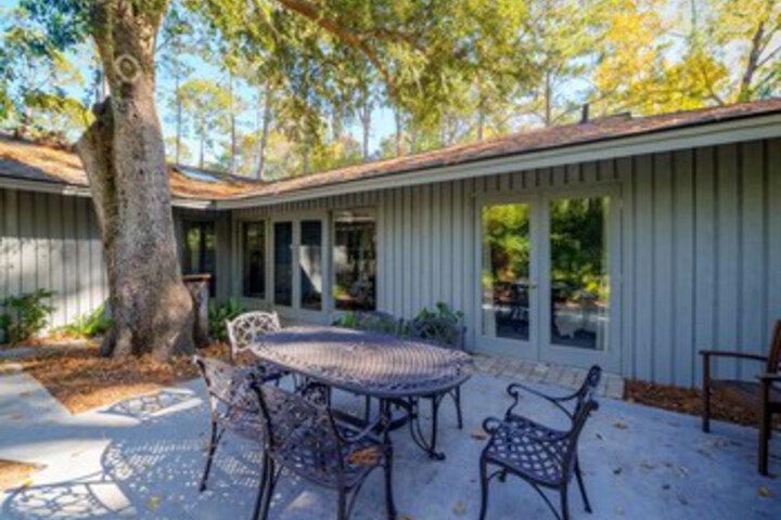 Terrace/Patio 7 of 56