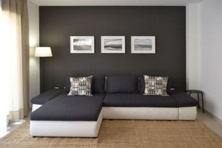Room 11 of 12