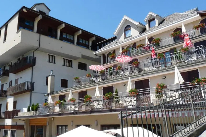 Appartamenti Hotel La Rosa