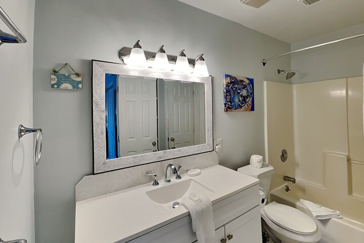 Room 14 of 24