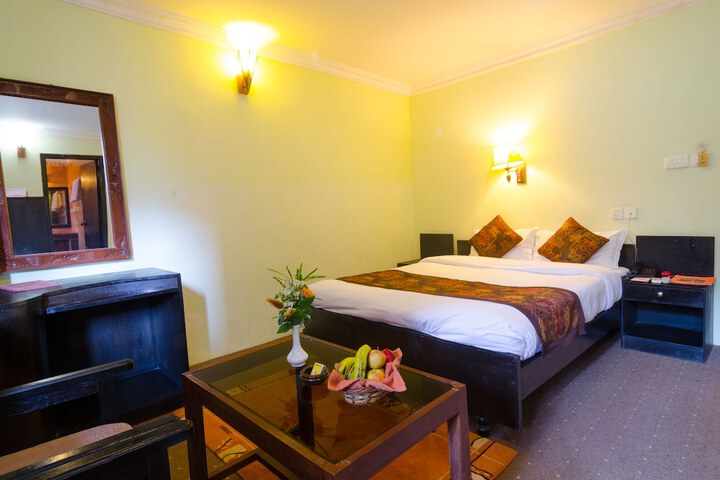 Room 4 of 85