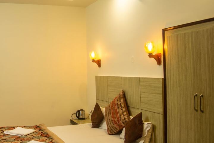 Room 45 of 90