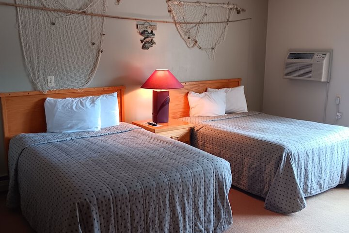 Room 10 of 38