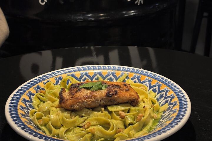 Dining 32 of 40