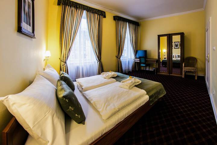 Room 39 of 90