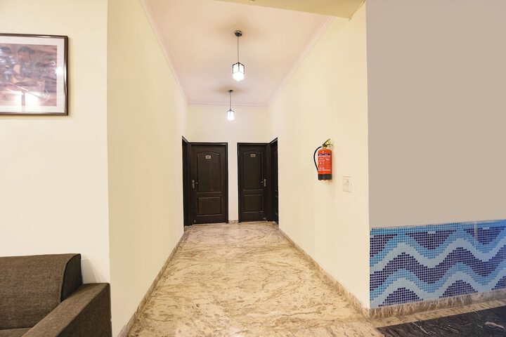 Hotel Interior 4 of 29