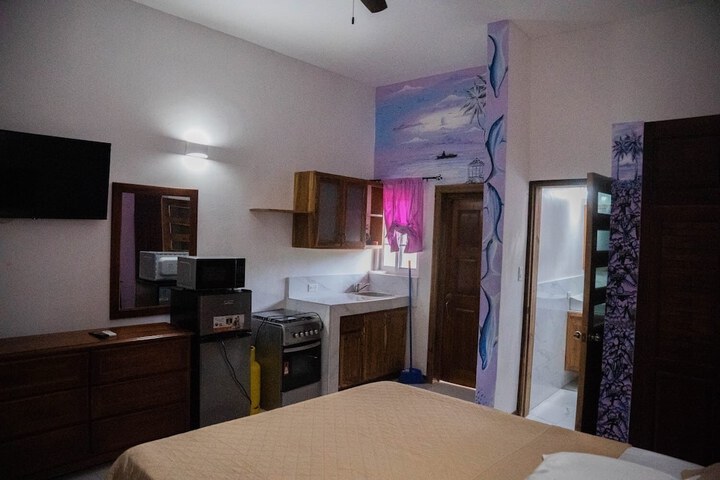 Room 6 of 31