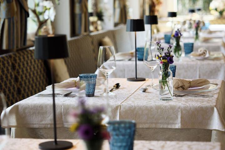 Dining 68 of 121