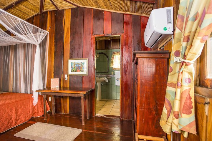 Room 3 of 41