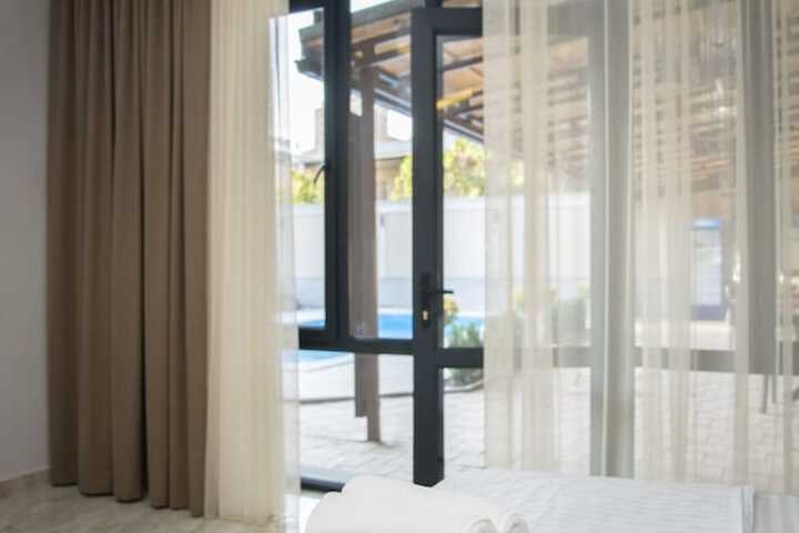 Room 8 of 47