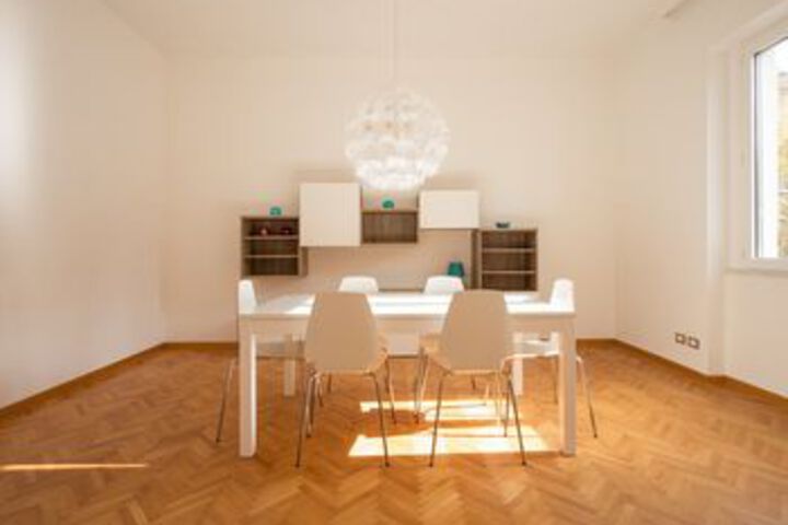 Room 14 of 21