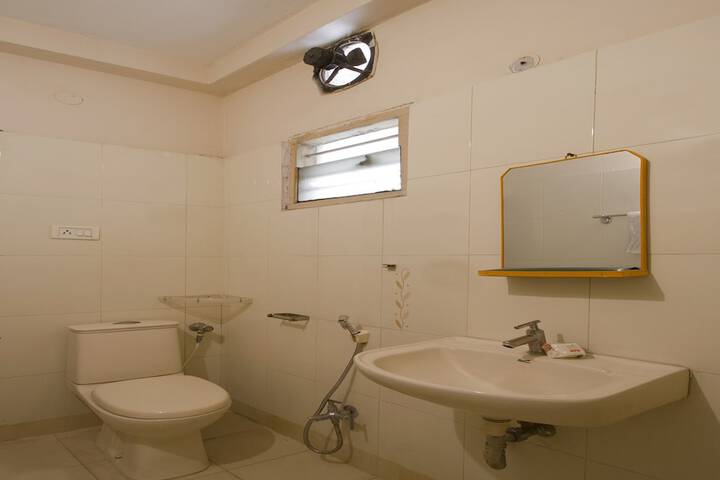 Room 17 of 17