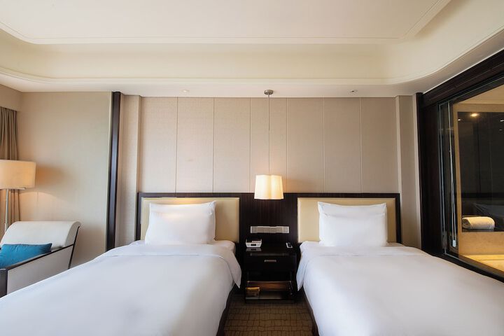 Room 17 of 70