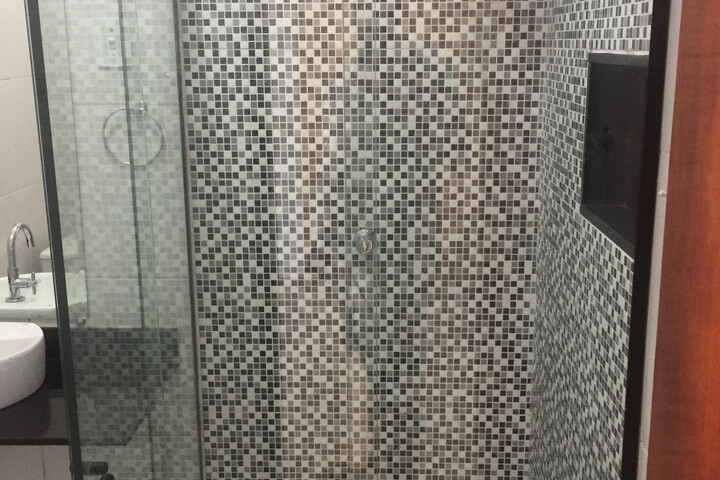 Room 6 of 20