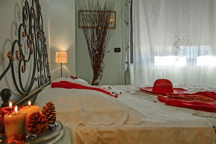Room 12 of 35