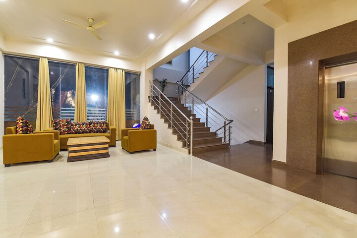 Hotel Interior 12 of 44