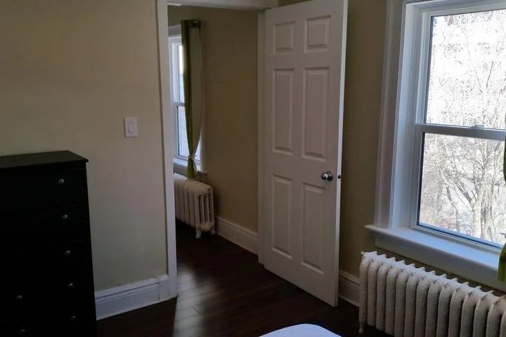 Room 14 of 28