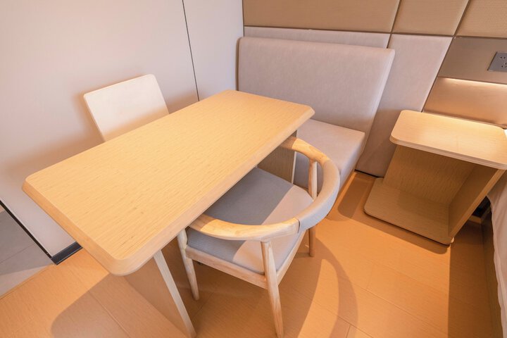 Dining 90 of 94