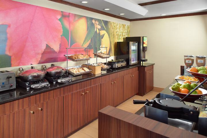 Breakfast buffet