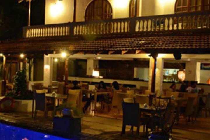 Pools & Facilities