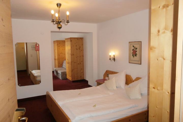 Room 38 of 90