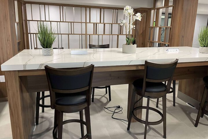 Breakfast area