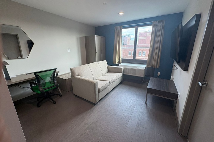Premium Queen Bed (12 of 19)