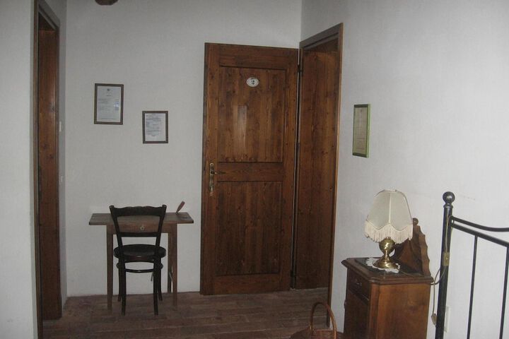 Room 6 of 56