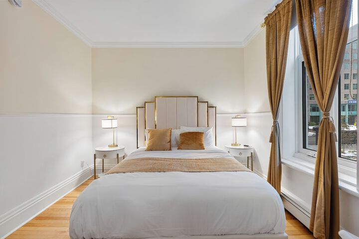 Room 40 of 115