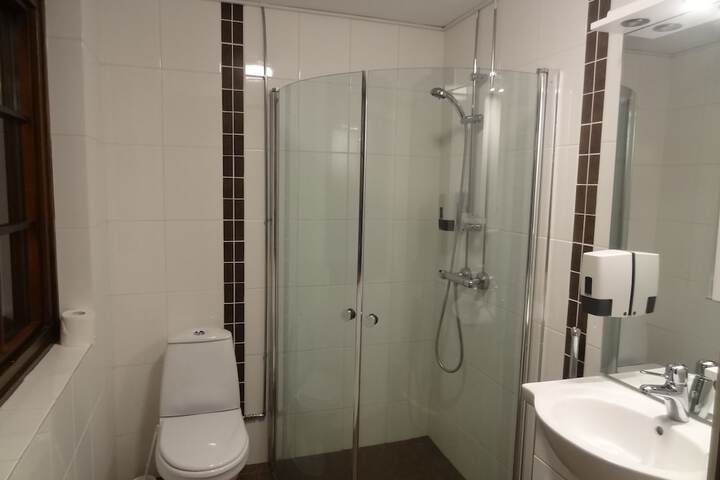 Room 20 of 29