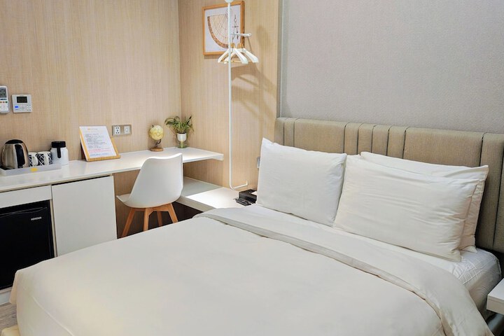 Room 48 of 120