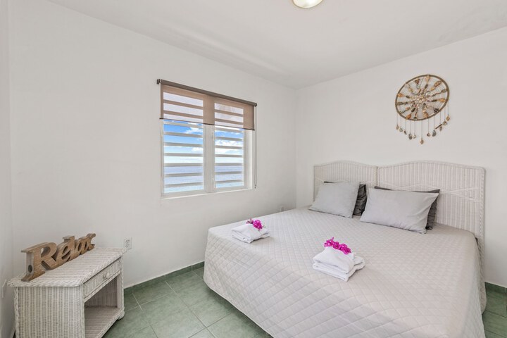 Room 43 of 175