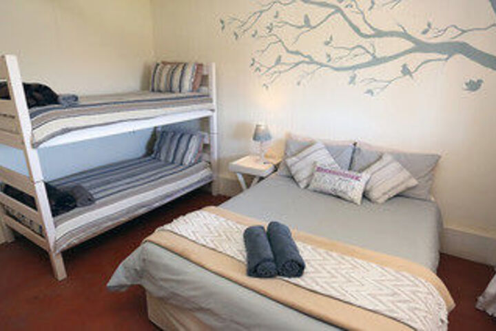 Room 13 of 73