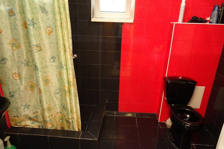 Room 20 of 23