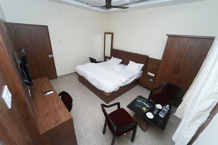Room 20 of 34