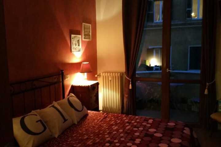 Room 5 of 38