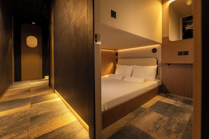 Room 3 of 11