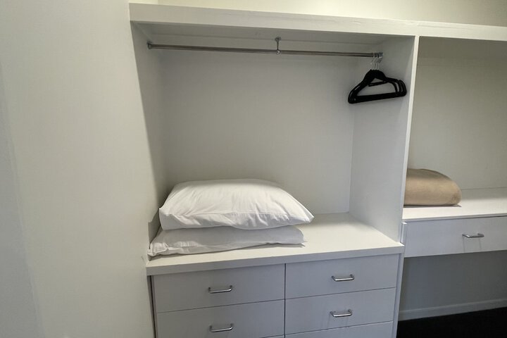 Room 7 of 83