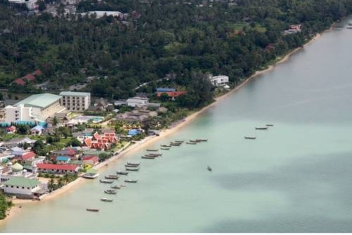 NOMADS CHALONG BEACH