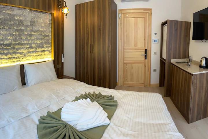 Room 4 of 53