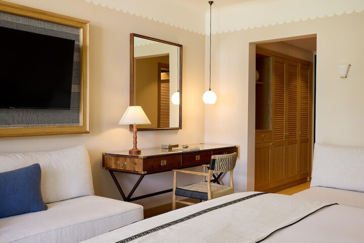 Room 70 of 169