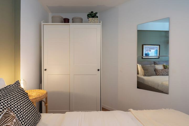 Room 39 of 210