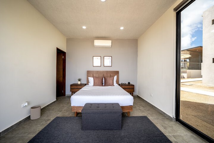 Room 5 of 22