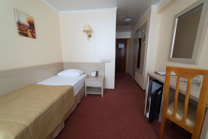 Room 33 of 78