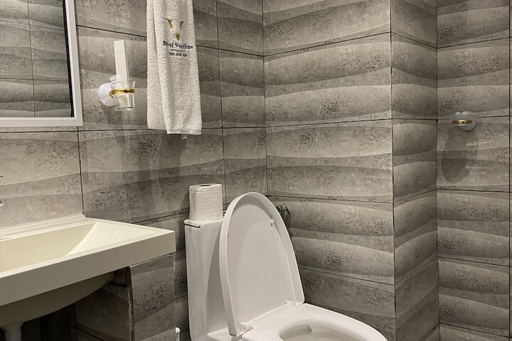 Room 46 of 54
