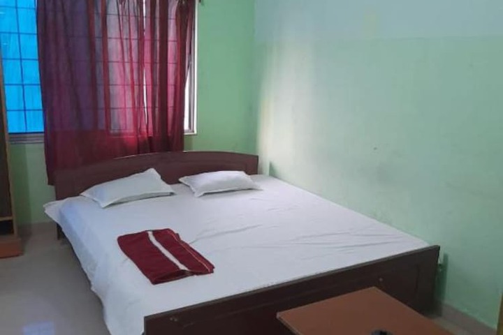 Room 3 of 26
