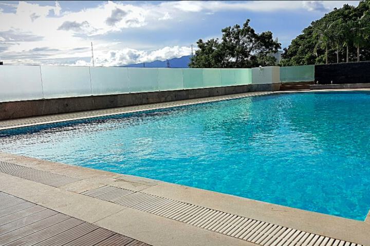 Pool 41 of 58