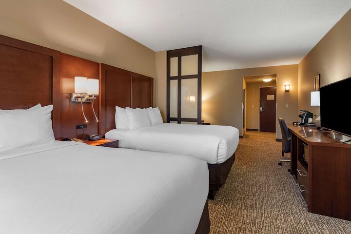 1 King Bed Suite (17 of 30)
