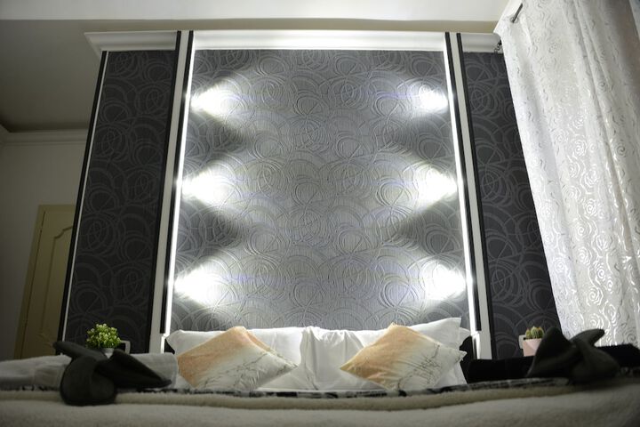 Room 17 of 21