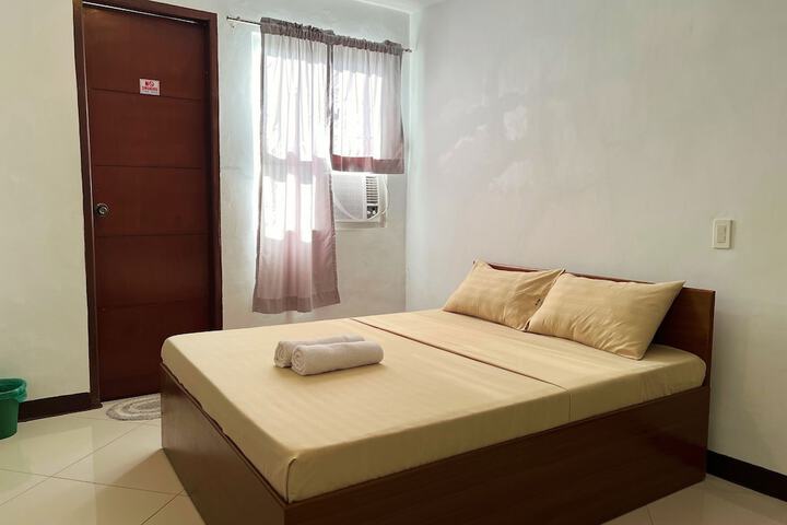 Room 28 of 84